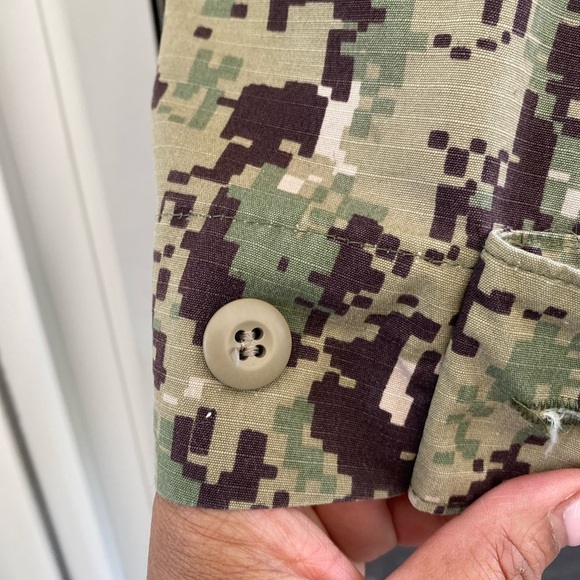 Authentic U.S. Navy Jacket, US Army Jacket - Picture 10 of 13